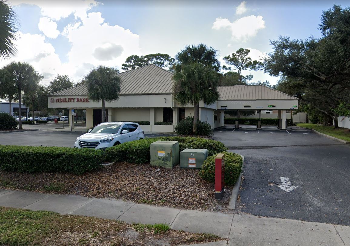 4601 W Manatee Ave, Bradenton, FL 34209 - FORMER BANK IN BRADENTON FOR