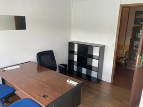 Coworking Space in Suresnes for lease Interior Photo- Image 2 of 12