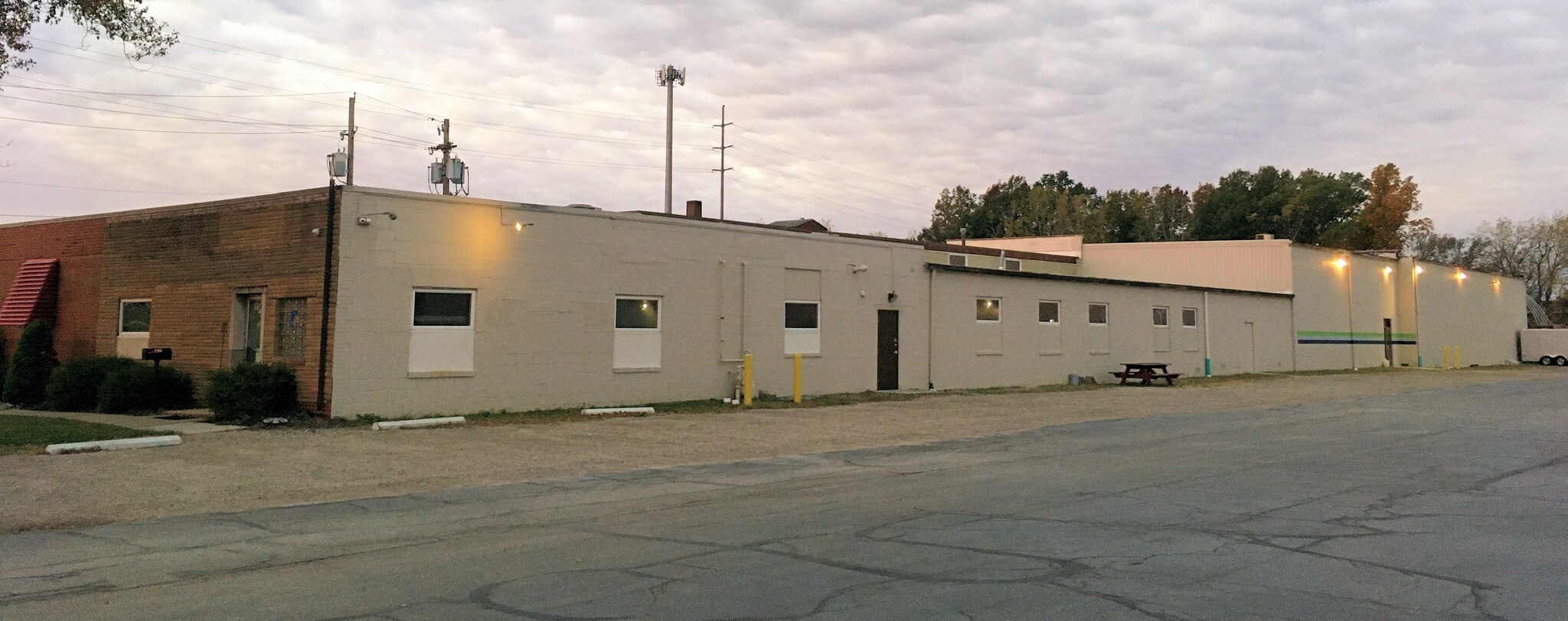 1148 E 222nd St, Euclid, OH for sale Primary Photo- Image 1 of 1