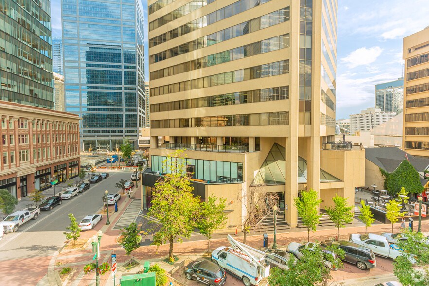 10020 101A Ave NW, Edmonton, AB for lease - Building Photo - Image 2 of 6