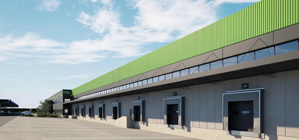 Industrial in Combs-la-Ville for lease - Building Photo - Image 1 of 20