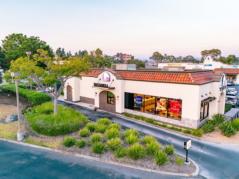 3807-3845 Plaza Dr, Oceanside, CA for lease - Building Photo - Image 2 of 11