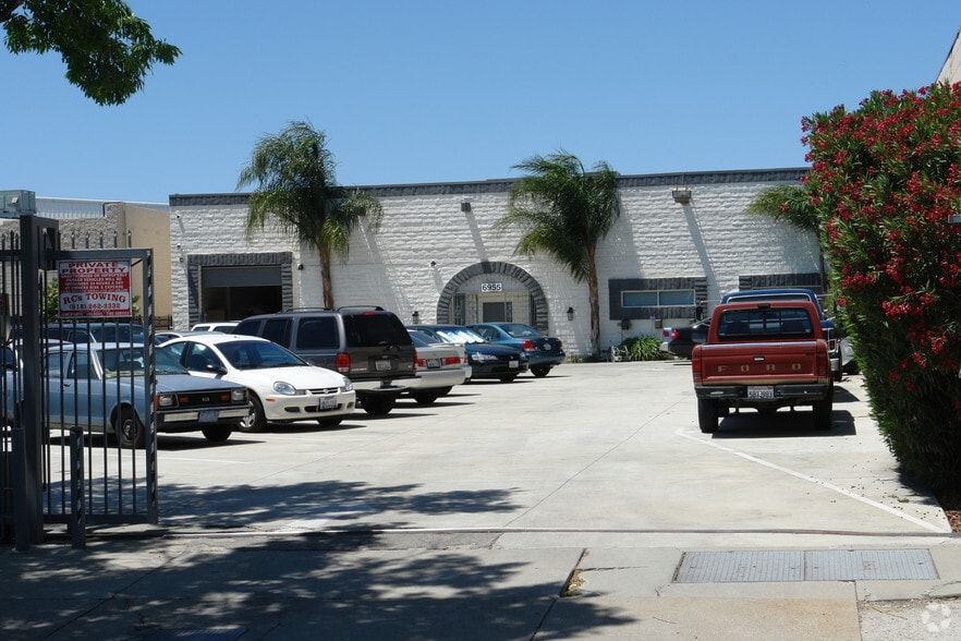 6955 Valjean Ave, Van Nuys, CA for lease - Building Photo - Image 2 of 3