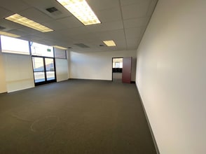 1410 Lakeside Ct, Yakima, WA for lease Interior Photo- Image 2 of 6