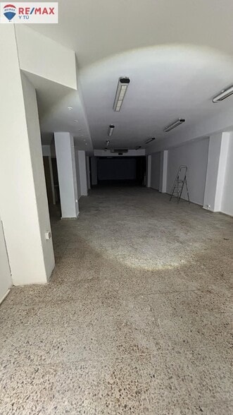 Aranda Conde de, 100, Zaragoza, Zaragoza for lease - Building Photo - Image 3 of 14