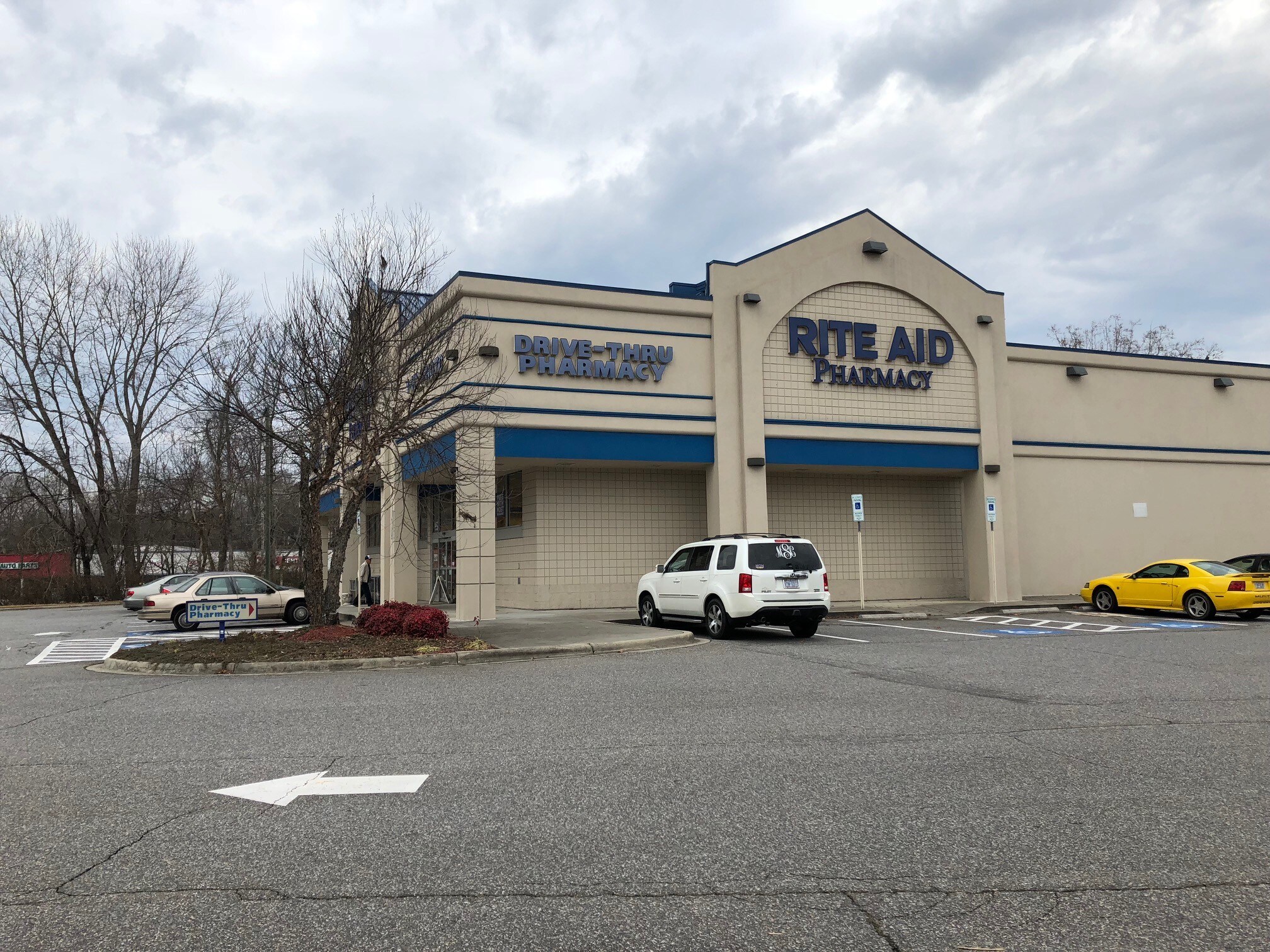 102 Harper Ave NW, Lenoir, NC for sale Building Photo- Image 1 of 1