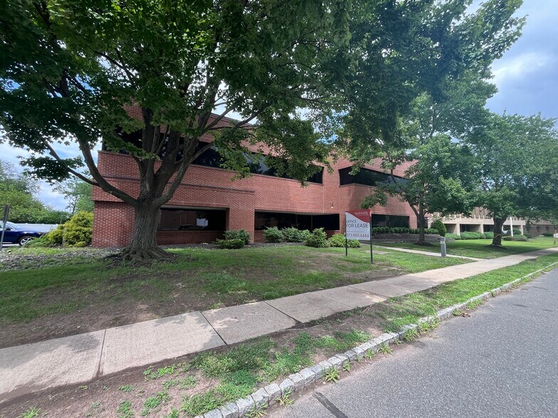 15 Bleeker St, Millburn, NJ for sale - Building Photo - Image 1 of 1