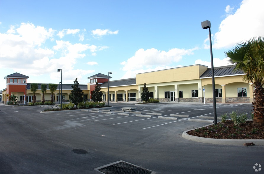 Lorraine Rd, Bradenton, FL 34211