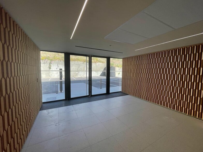 660 Chemin Du Littoral, Marseille for lease - Building Photo - Image 3 of 4