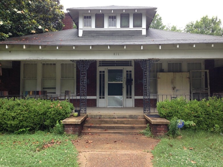 411 Schley St, Itta Bena, MS 38941