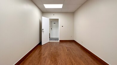 210 Pomeroy Ave, Meriden, CT for lease Interior Photo- Image 2 of 7