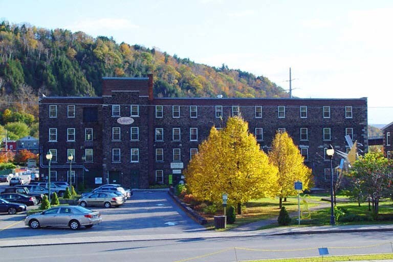 410 Canal Pl, Little Falls, NY for sale - Building Photo - Image 1 of 1