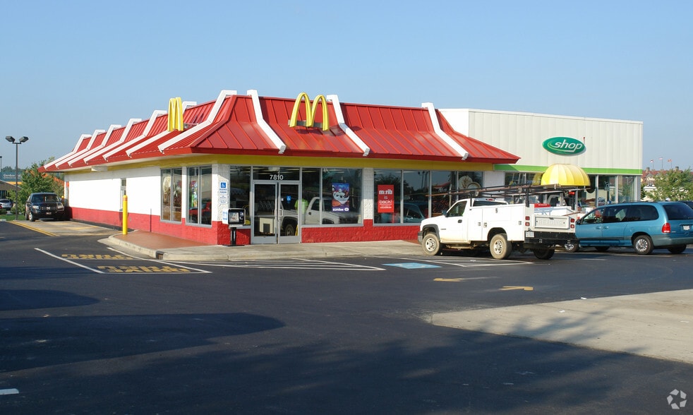 7810 Lyles Ln, Concord, NC for sale - Primary Photo - Image 1 of 2