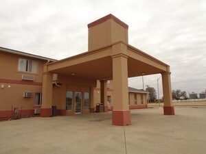 800 E Oklahoma Blvd, Alva, OK for sale - Primary Photo - Image 1 of 1