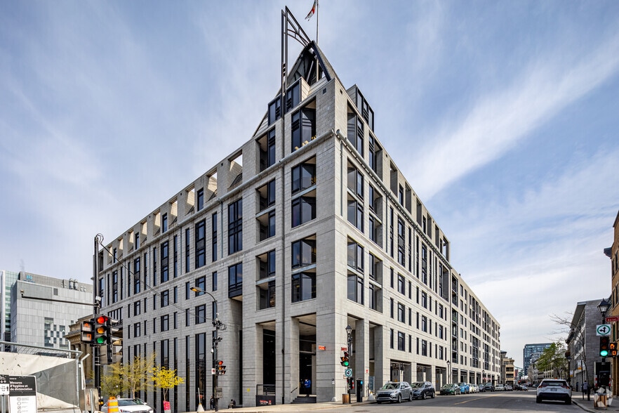 303 Rue Notre-Dame E, Montréal, QC for sale - Building Photo - Image 1 of 1
