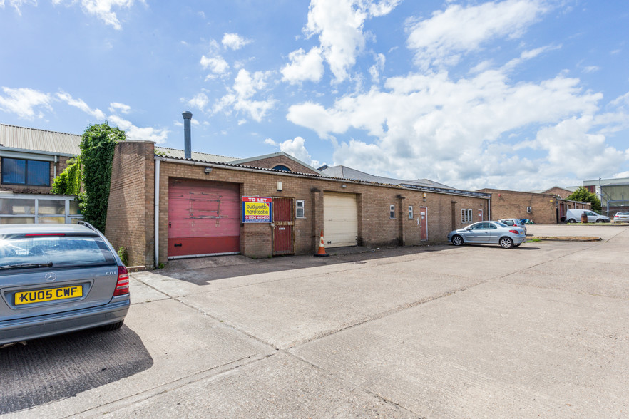 Priors Ct, Corby for sale - Primary Photo - Image 1 of 1