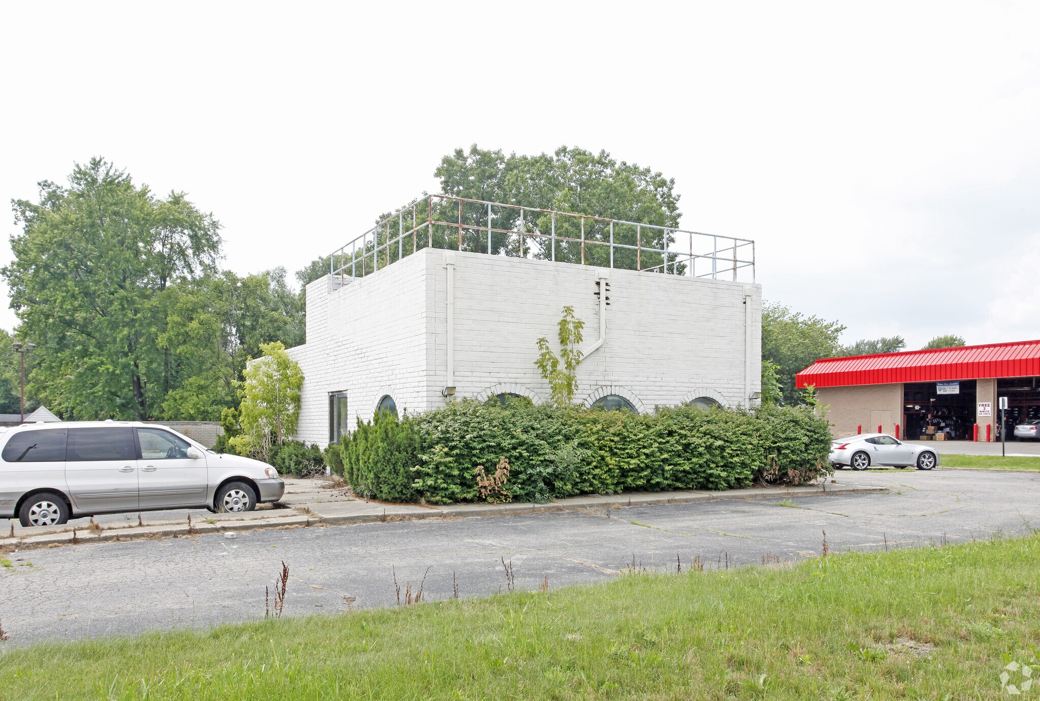 3385 Rochester Rd, Troy, MI for sale Primary Photo- Image 1 of 1