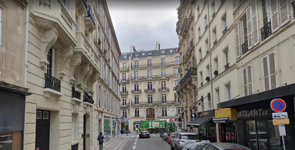 Retail in Paris for lease Building Photo- Image 1 of 7