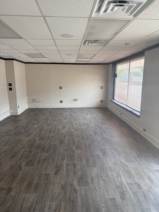 More details for 618-630 W Wisconsin Ave, Appleton, WI - Retail for Lease
