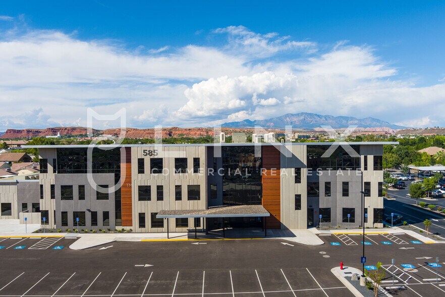 585 Riverside, Saint George, UT for sale - Building Photo - Image 1 of 1