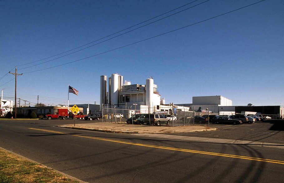 520 Main Ave, Wallington, NJ for sale - Primary Photo - Image 1 of 1