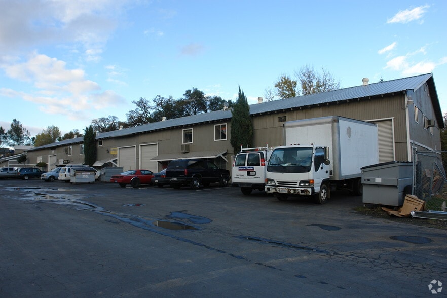 164-174 Teamtrack Rd, Auburn, CA for lease - Building Photo - Image 2 of 3
