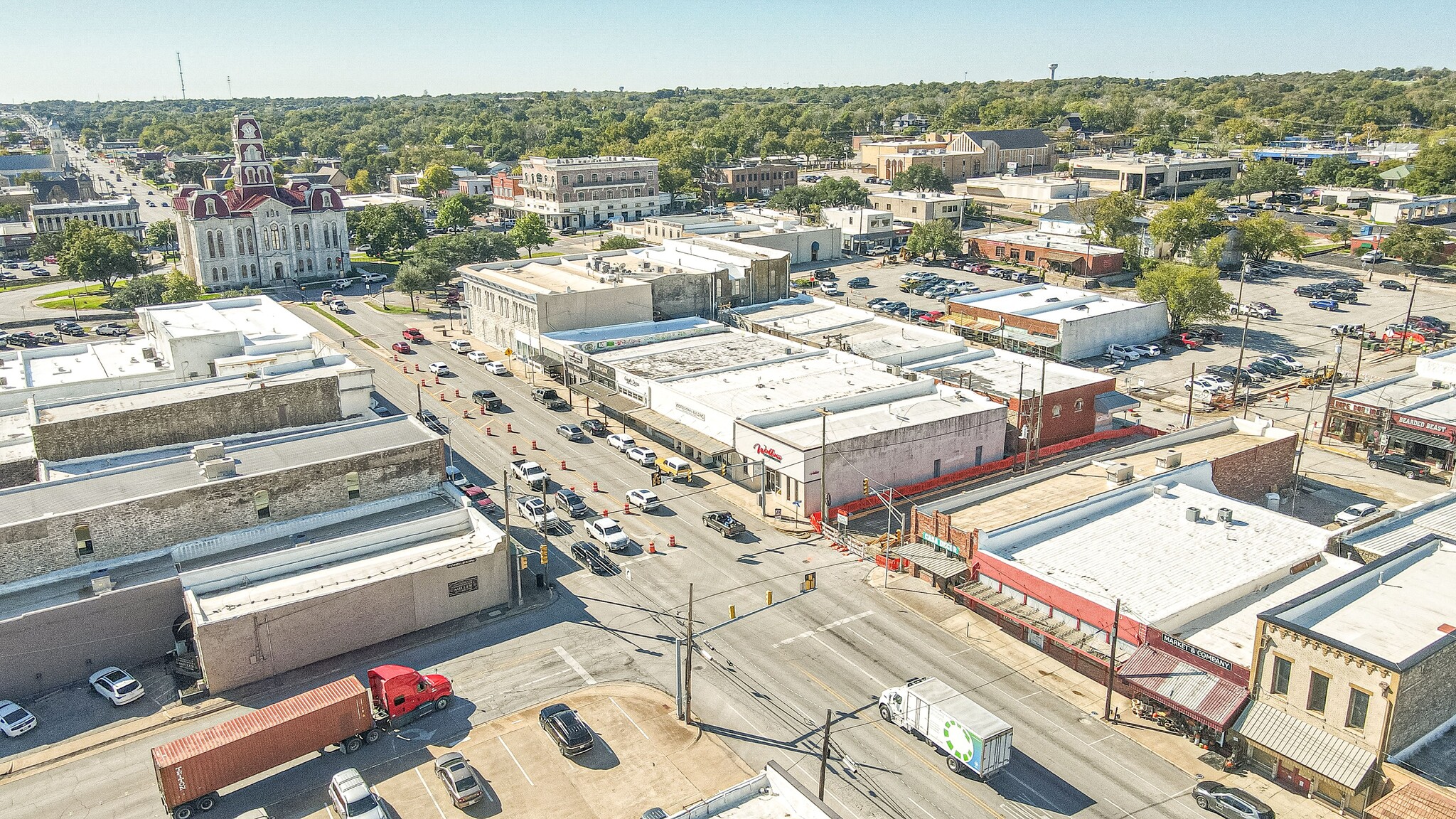 203 N Main St, Weatherford, TX for lease Building Photo- Image 1 of 11