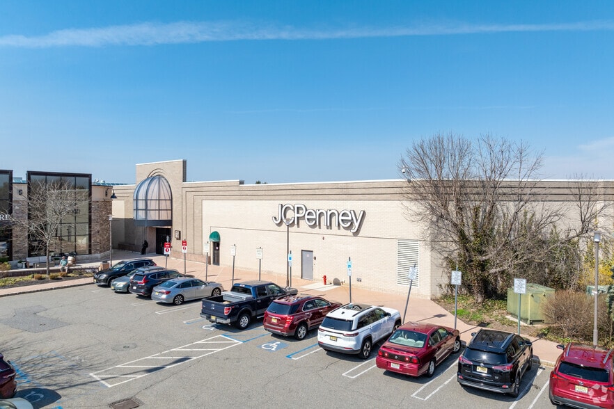 3710 US Highway 9, Freehold, NJ for lease - Building Photo - Image 3 of 5