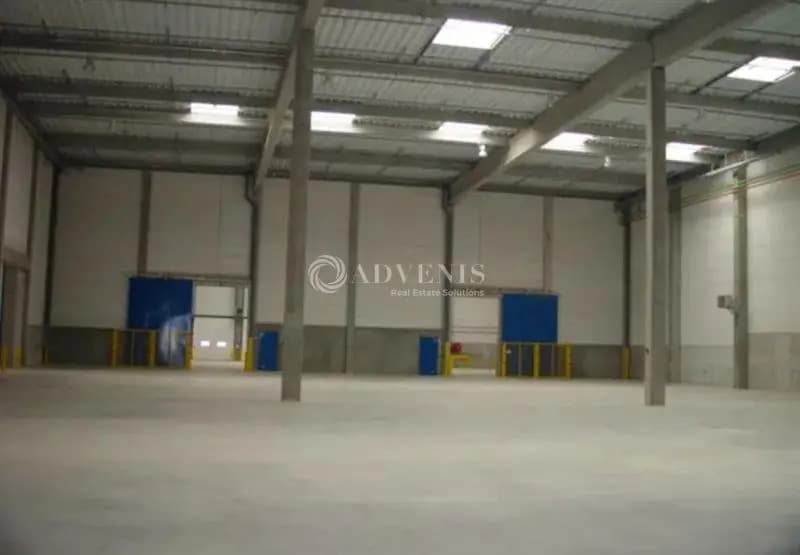 Industrial in Mitry-Mory for lease - Interior Photo - Image 3 of 9