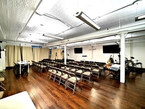 355-357 W 36th St, New York, NY for lease Interior Photo- Image 2 of 9