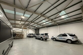 Oakhanger Rd, Bordon for lease Interior Photo- Image 2 of 6