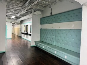 1735 Defoor Pl Nw, Atlanta, GA for lease Interior Photo- Image 1 of 3