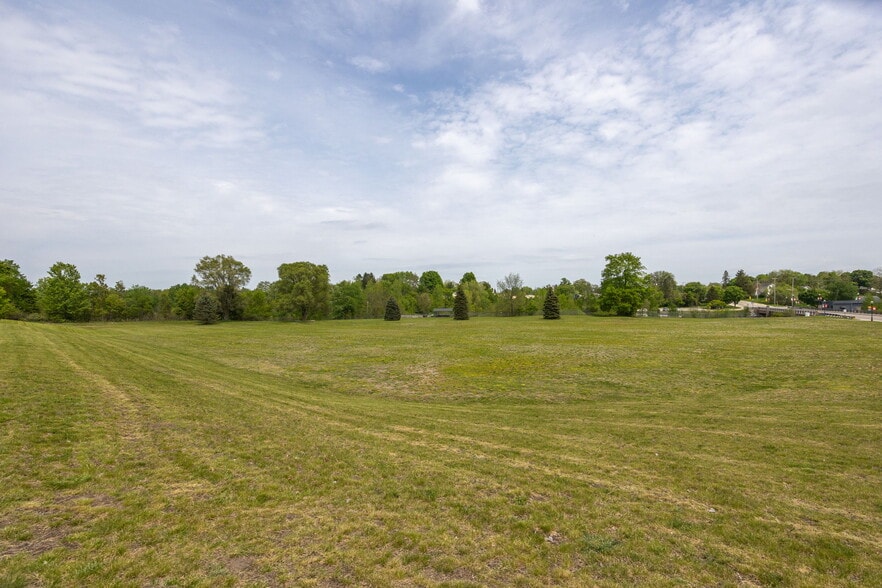 906 N State St, Big Rapids, MI for sale - Building Photo - Image 1 of 12