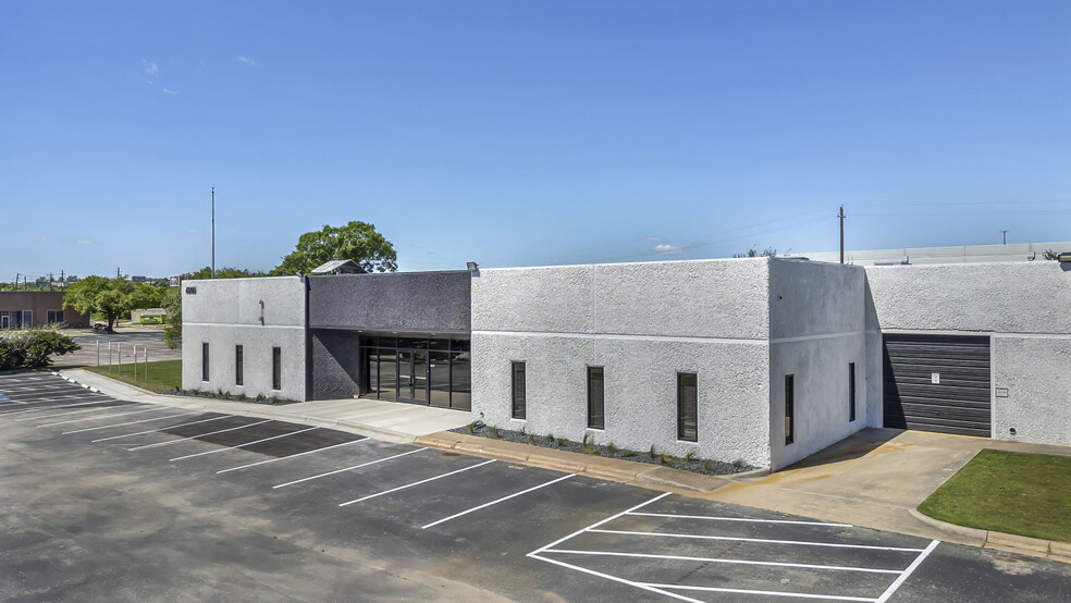 4806 Commercial Park Dr, Austin, TX for lease - Building Photo - Image 1 of 8