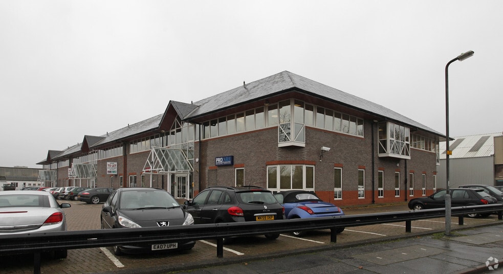 Greycaine Rd, Watford for sale - Primary Photo - Image 1 of 1