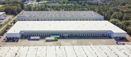 460 Ellis Rd N, Jacksonville, FL for lease Interior Photo- Image 2 of 2