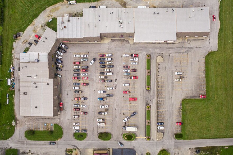 125 Settlers Center Rd, Taylorsville, KY for lease - Building Photo - Image 1 of 9