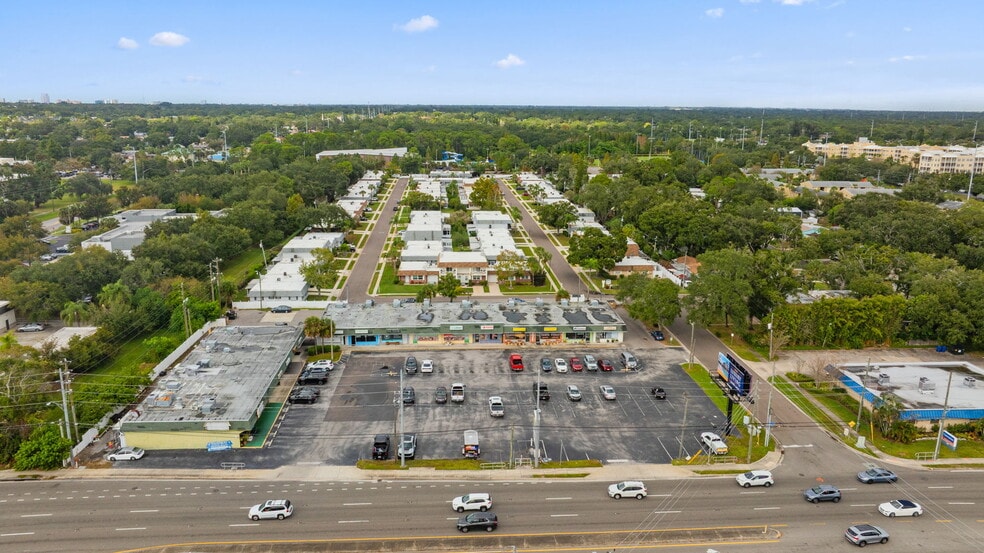 1300 E Bay Dr, Largo, FL for sale - Building Photo - Image 3 of 11