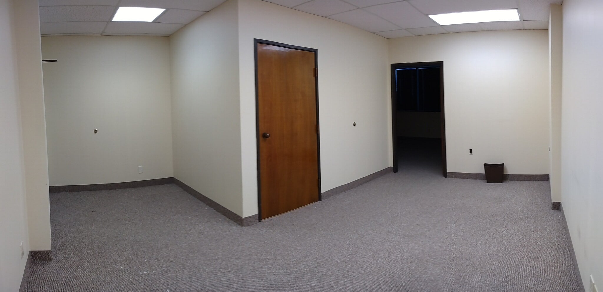 2000 N Central Expy, Plano, TX for lease Interior Photo- Image 1 of 3