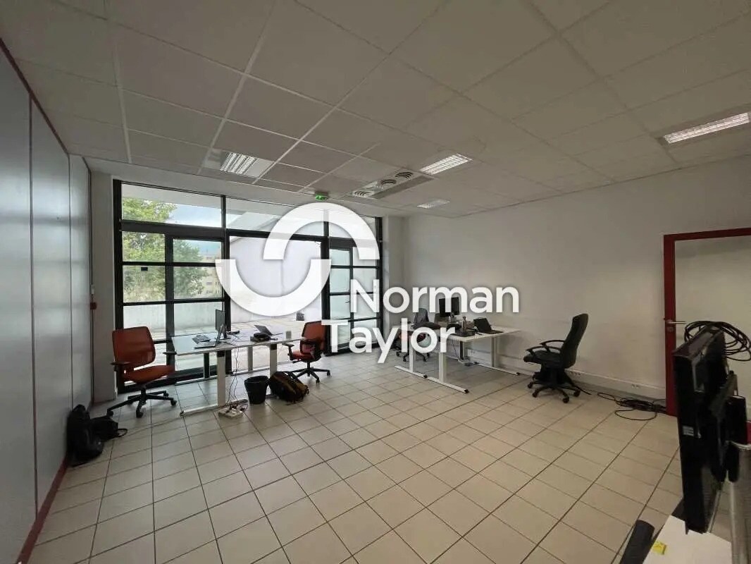 Office in Montpellier for lease Building Photo- Image 1 of 13