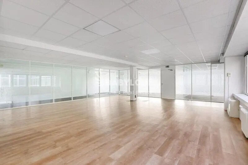 Office in Malakoff for sale - Building Photo - Image 2 of 3