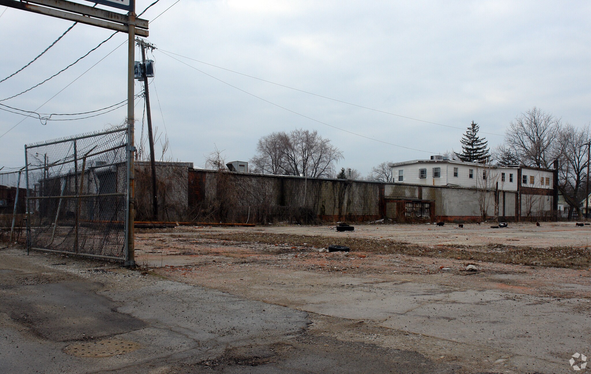 2095 Auburn Ave, Toledo, OH for sale Primary Photo- Image 1 of 1