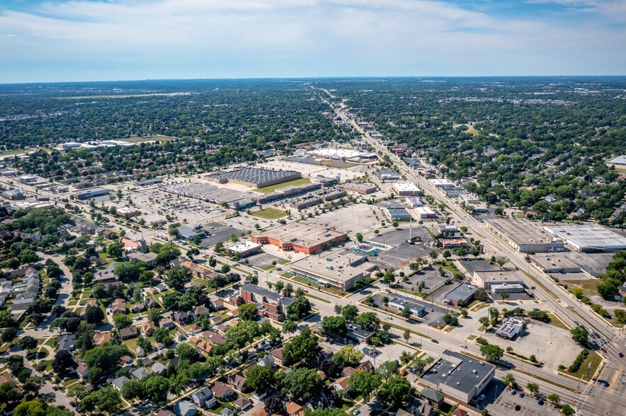 5700 W Capitol Dr, Milwaukee, WI for lease - Aerial - Image 3 of 24
