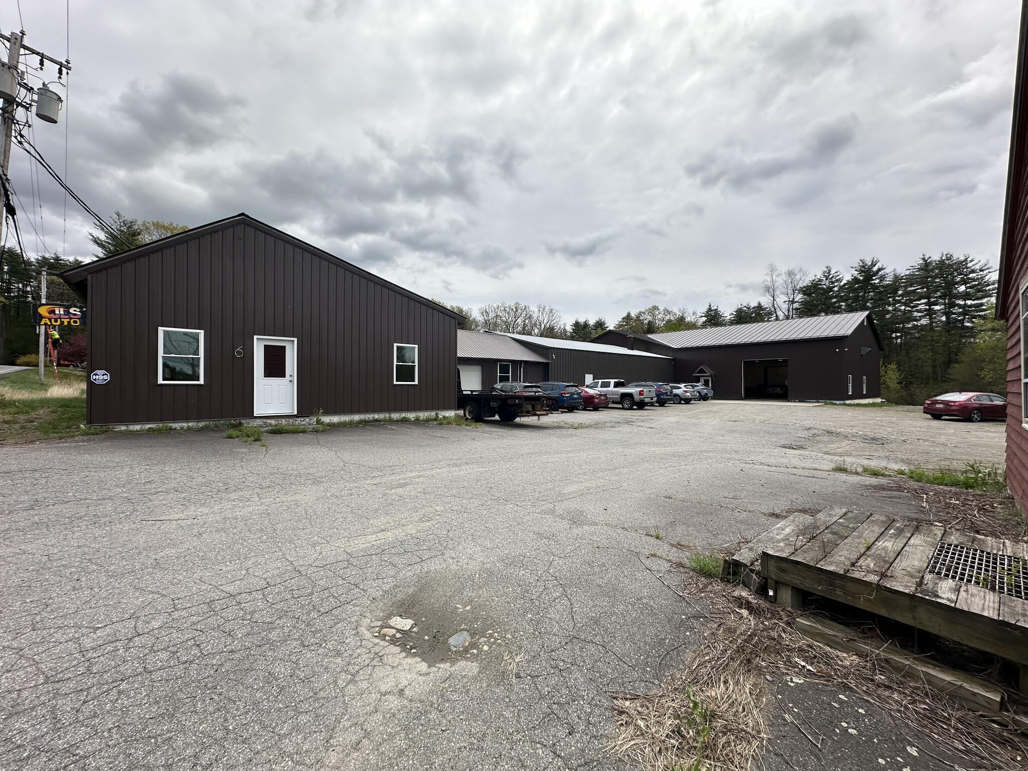 2908 Fort Bridgman Rd, Vernon, VT for sale Primary Photo- Image 1 of 18