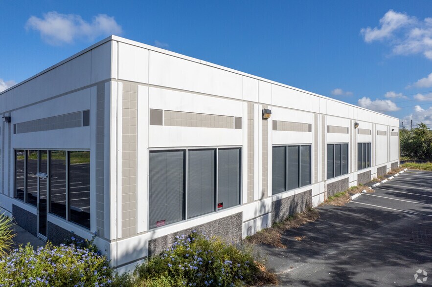 4037 Metric Dr, Winter Park, FL for sale - Primary Photo - Image 1 of 1