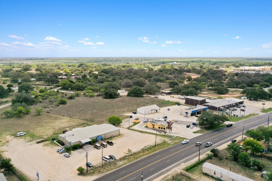 000 Rosssville, Devine, TX for sale - Aerial - Image 2 of 10