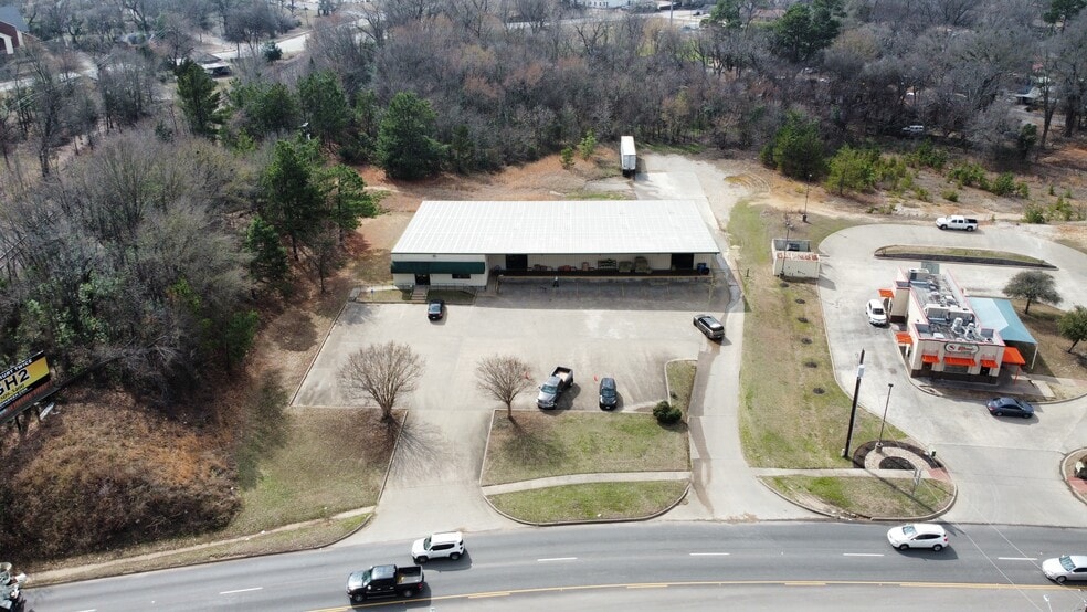 427 S Glenwood Blvd, Tyler, TX for sale - Primary Photo - Image 1 of 21