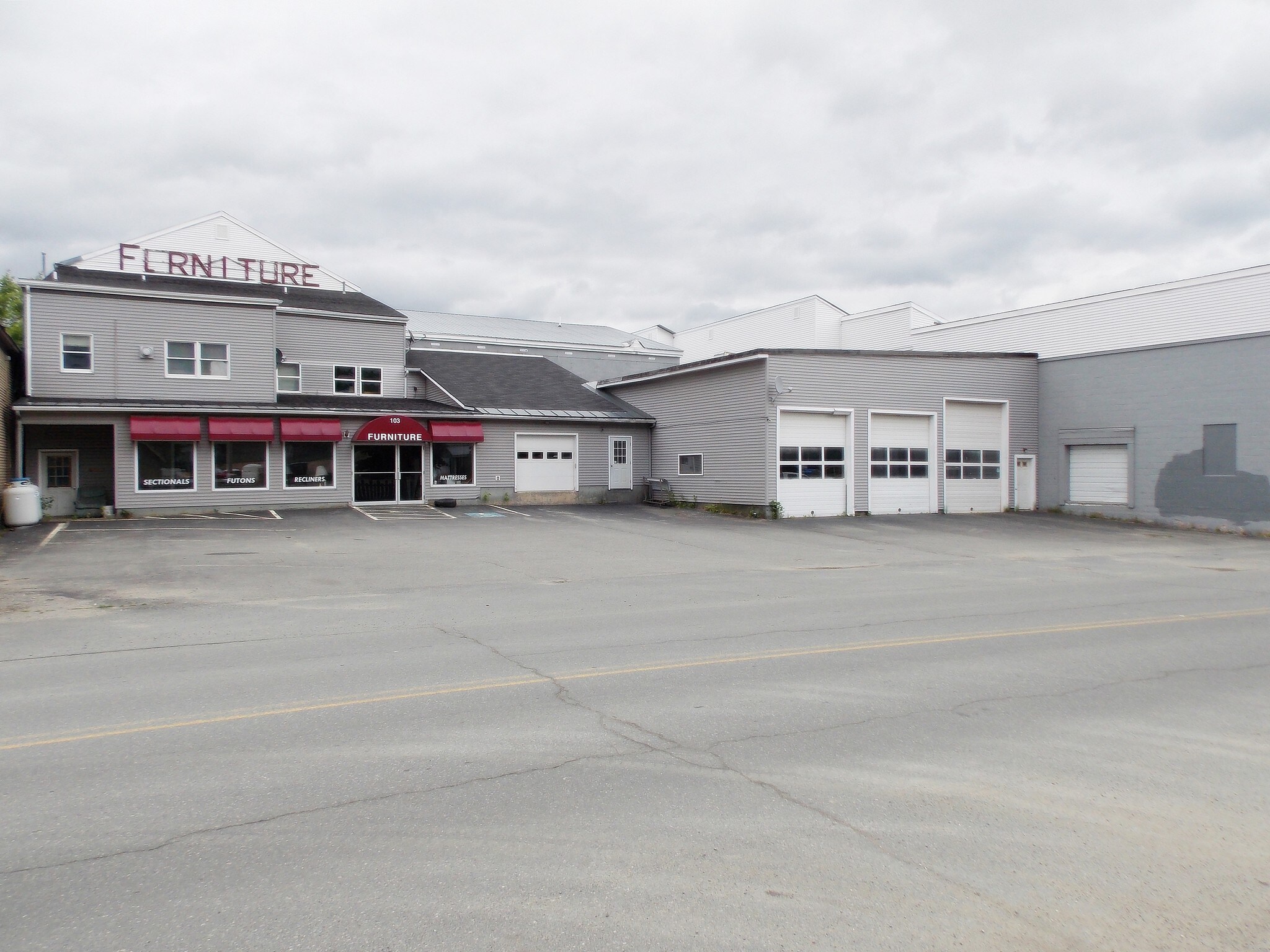 103 Coventry St, Newport, VT for sale Building Photo- Image 1 of 1