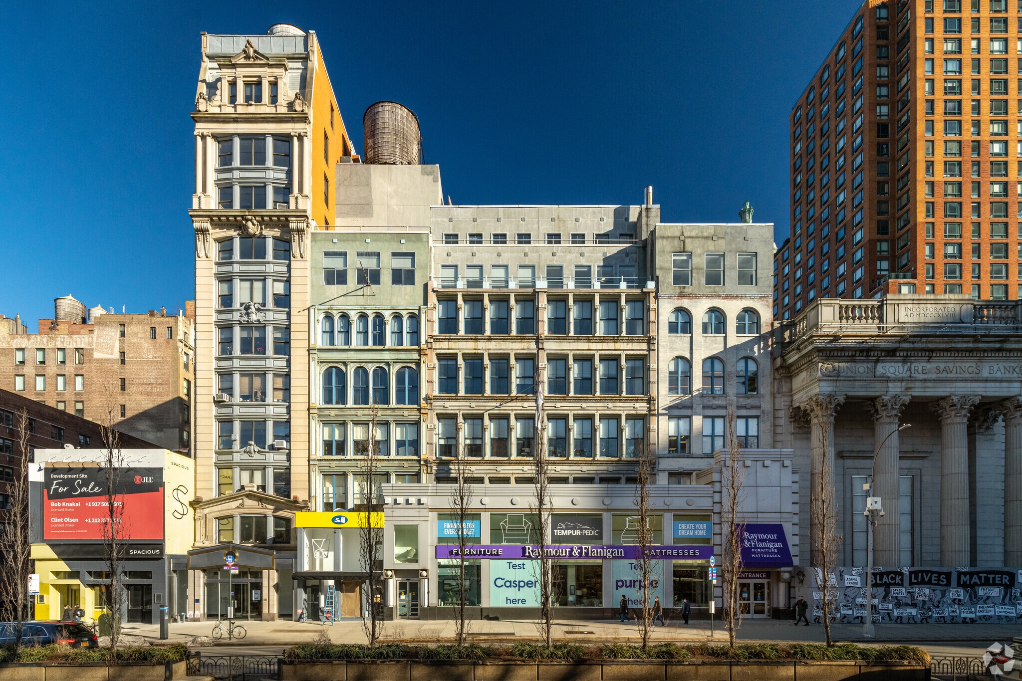 24-32 Union Sq E, New York, NY for lease Building Photo- Image 1 of 5