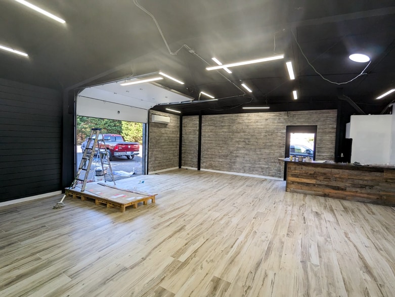 19829 S Main St, Cornelius, NC for sale - Interior Photo - Image 3 of 5